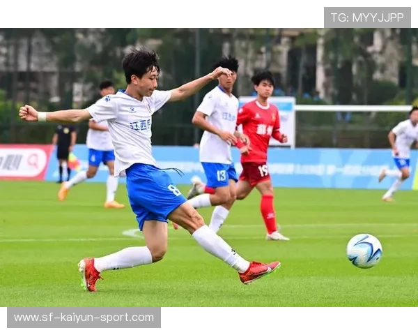 俱乐部青训选拔日活动吸引众多有潜力少年参与,足球青训俱乐部招生宣传